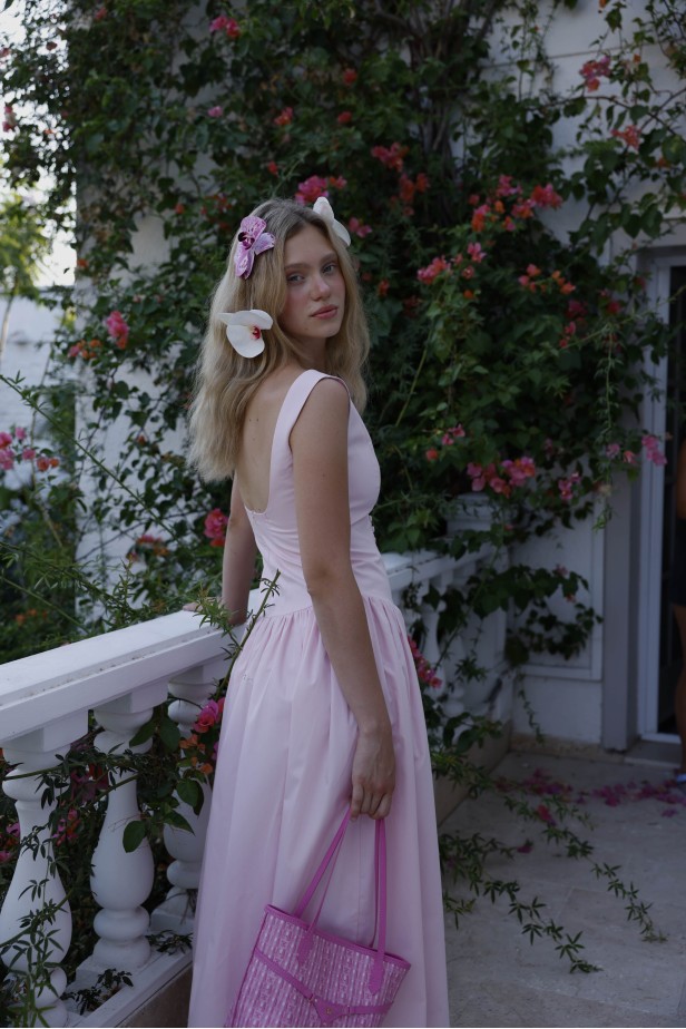 LILY PEMBE UZUN ELBİSE LILY PEMBE UZUN ELBİSE