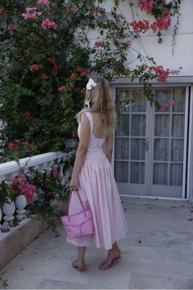 LILY PEMBE UZUN ELBİSE LILY PEMBE UZUN ELBİSE